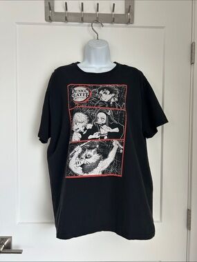3 black short sleeved t shirts
